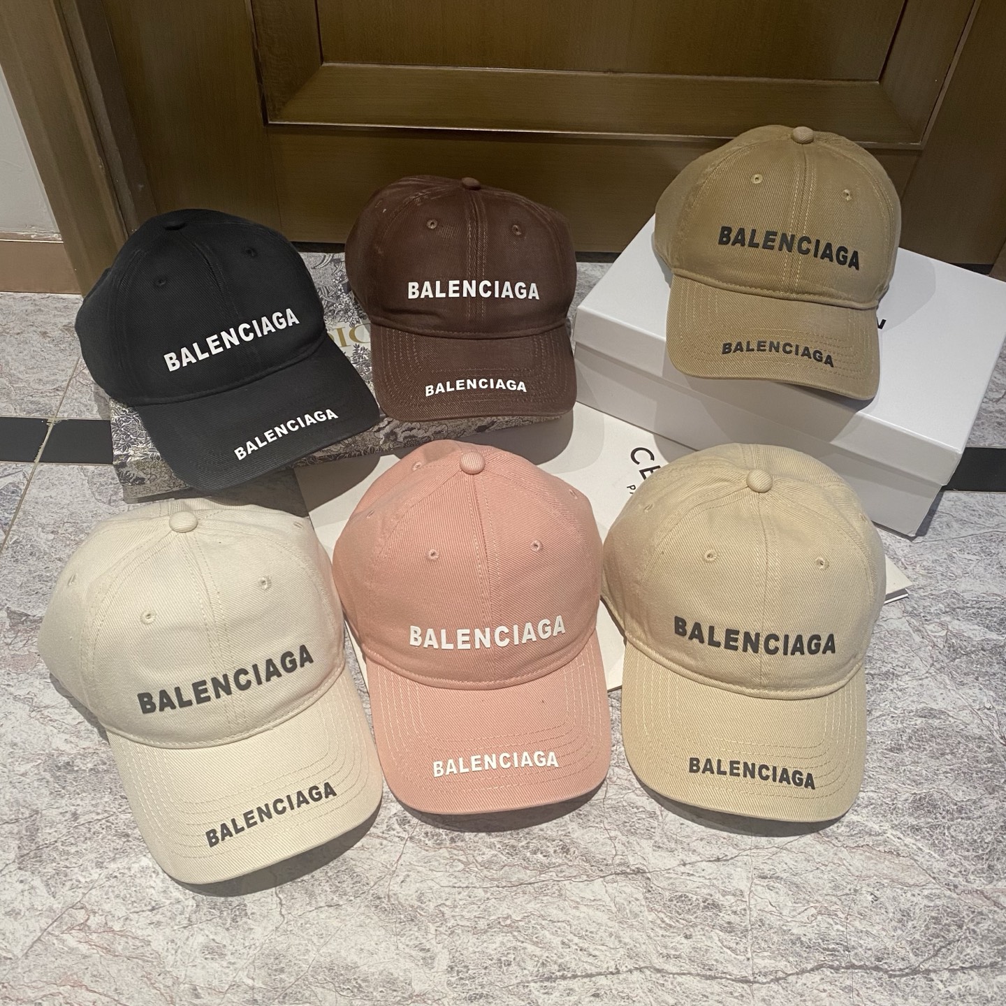 Balenciaga Cap 092001